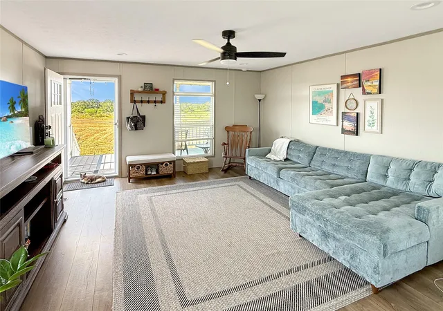Photo 3 of Sale Pending at 2381 W Us Hwy 90, Flatonia, TX 78941 | MLS# 90327409 | Listing updated on 2026-09-23