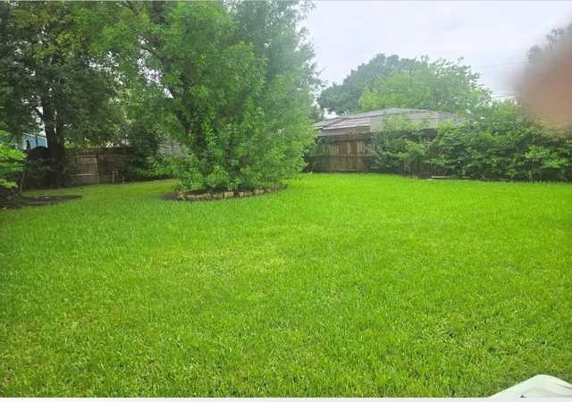 Photo 3 of Sale Pending at 7347 Okinawa Rd, Houston, TX 77033 | MLS# 88703258 | Listing updated on 2026-10-06
