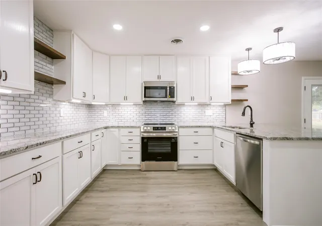 Photo 4 of Single family home for sale at 506 Rhodes Rd, Victoria, TX 77904 | MLS# 19078174 | Listing updated on 2026-09-17