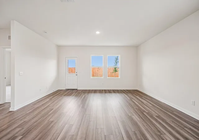 Photo 4 of Single family home for sale at 6219 Willow Sky Ct, Porter, TX 77365 | MLS# 25293983 | Listing updated on 2026-09-19
