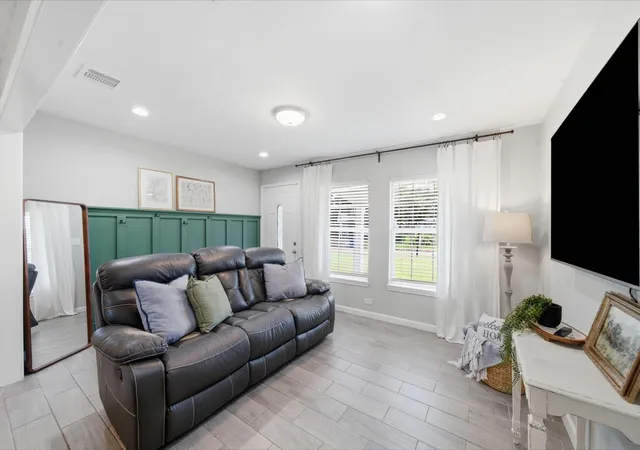 Photo 1 of Single family home for sale at 1534 3rd Avenue N, Texas City, TX 77590 | MLS# 77956589 | Listing updated on 2026-09-09