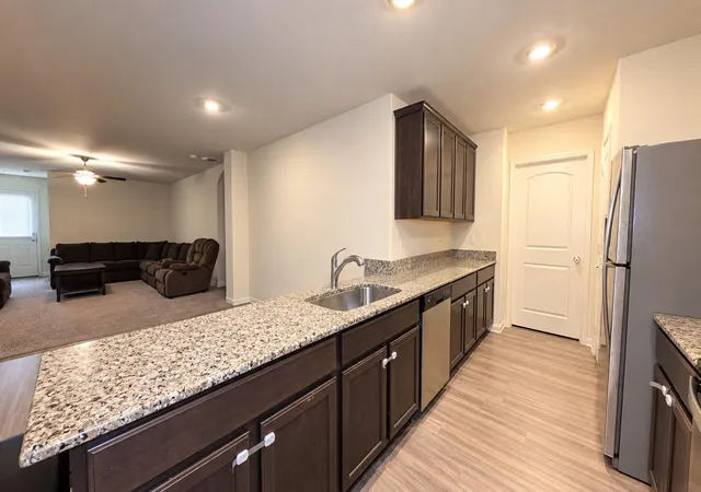 Photo 3 of Single family home for sale at 6247 El Platino Dr, Houston, TX 77048 | MLS# 25653416 | Listing updated on 2026-10-06