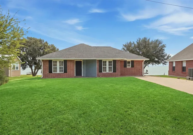 Single family home for sale at 281 Fishermans Bnd Dr, Point Blank, TX 77364 | MLS# 39463515
