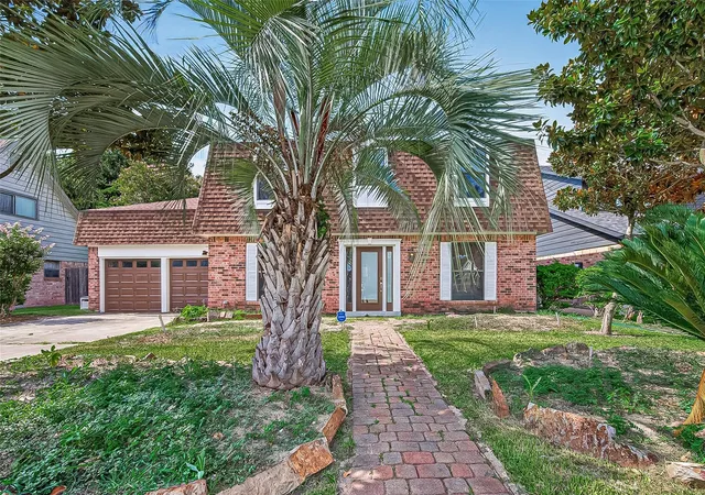 Photo 12 of Single family home for sale at 11730 Dorrance Ln, Meadows Place, TX 77477 | MLS# 30590572 | Listing updated on 2026-09-26