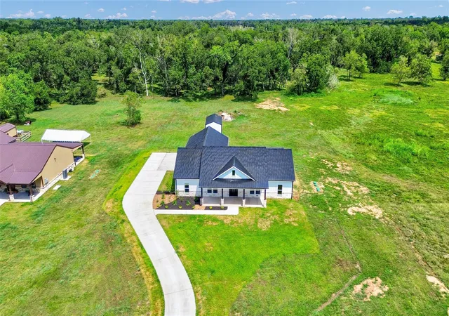 Photo 3 of Single family home for sale at 2168 Cr 36, Angleton, TX 77515 | MLS# 32950149 | Listing updated on 2026-09-05
