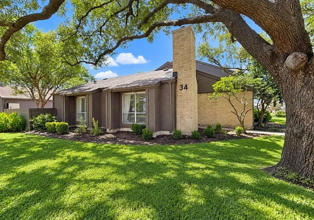 Photo 2 of Sale Pending at 2301 Broadlawn Dr, Houston, TX 77058 | MLS# 66319745 | Listing updated on 2026-09-18