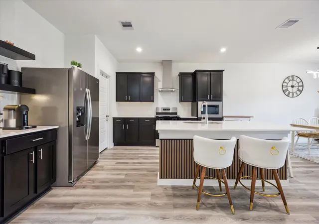 Photo 4 of Single family home for sale at 3215 Creston Gate Dr, Houston, TX 77047 | MLS# 96068760 | Listing updated on 2026-09-05