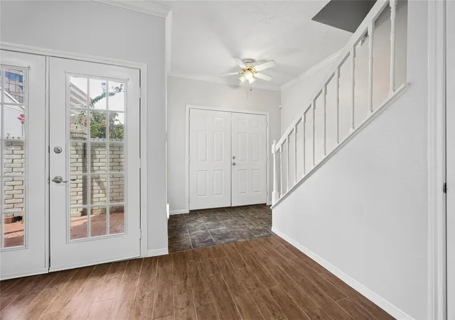 Photo 2 of Condo for sale at 1911 Bering #8, Houston, TX 77057 | MLS# 2168880 | Listing updated on 2026-10-07