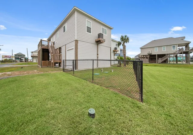 Photo 1 of Single family home for sale at 991 Seadrift Dr, Port Bolivar, TX 77650 | MLS# 37624266 | Listing updated on 2026-09-02
