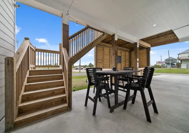 Photo 2 of Single family home for sale at 991 Seadrift Dr, Port Bolivar, TX 77650 | MLS# 37624266 | Listing updated on 2026-09-02