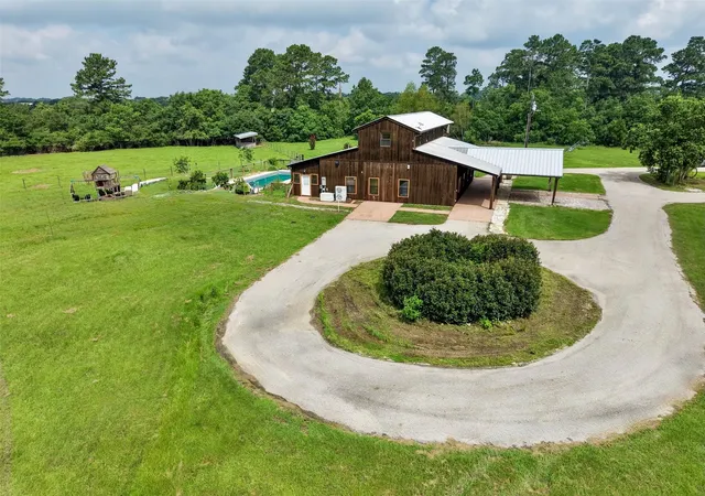 Photo 2 of Single family home for sale at 26534 Mitchell Rd, Hempstead, TX 77445 | MLS# 98063249 | Listing updated on 2026-09-08
