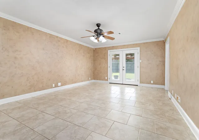 Photo 3 of Sale Pending at 2707 Memphis Ave, Nederland, TX 77627 | MLS# 69495583 | Listing updated on 2026-09-14