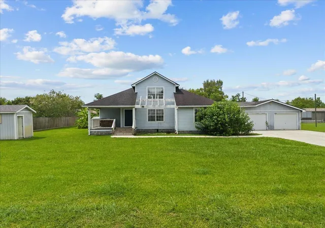 Photo 1 of Single family home for sale at 7228 Ave R, Santa Fe, TX 77510 | MLS# 49319778 | Listing updated on 2026-09-18