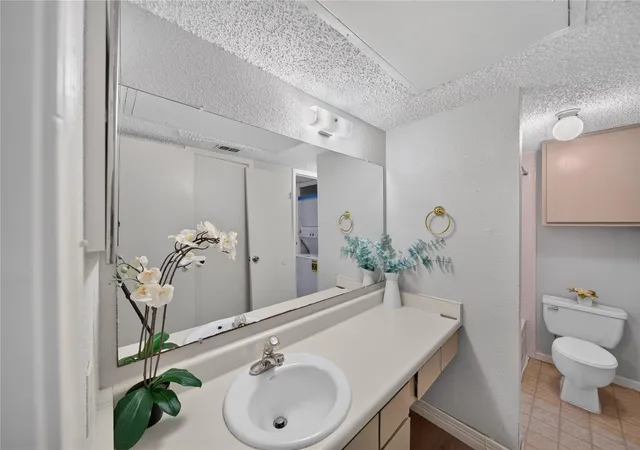 Photo 3 of Condo for sale at 2750 Holly Hall St #1308, Houston, TX 77054 | MLS# 19009613 | Listing updated on 2026-10-03