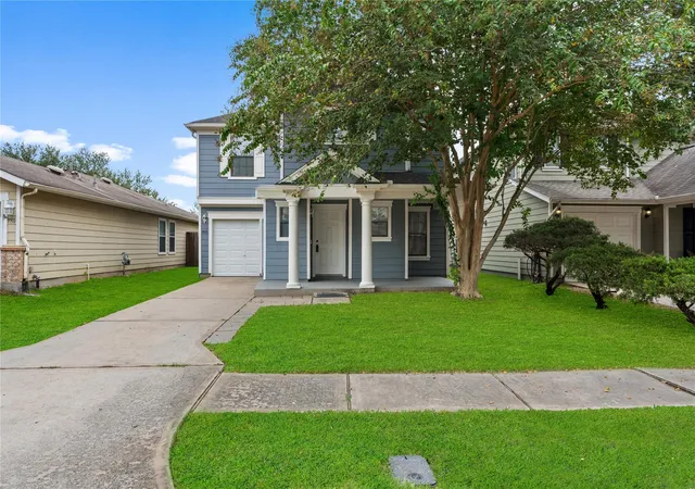 Photo 1 of Single family home for sale at 9915 Victoria Grv Ln, Houston, TX 77075 | MLS# 9937619 | Listing updated on 2026-09-04