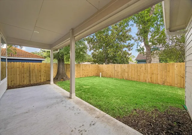 Photo 3 of Single family home for sale at 3810 Saratoga Dr, Houston, TX 77088 | MLS# 10603445 | Listing updated on 2026-09-06