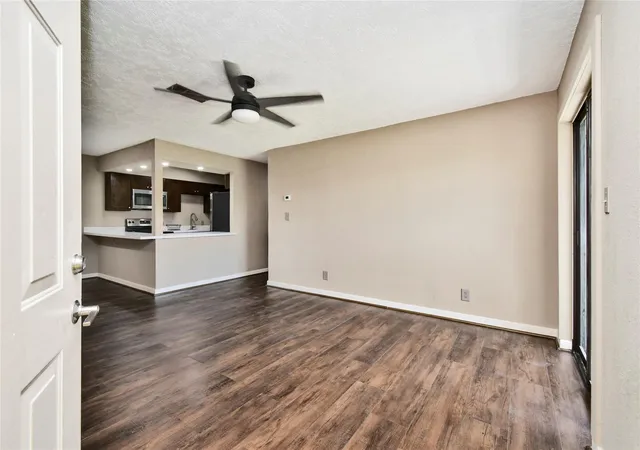 Photo 2 of Condo for sale at 2501 Gulf Fwy #14A, Dickinson, TX 77539 | MLS# 78070142 | Listing updated on 2026-09-16