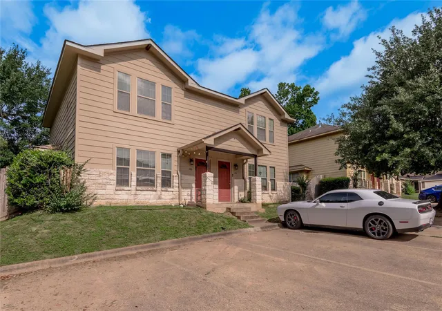 Photo 1 of Sale Pending at 104/106 Yegua Cir, Huntsville, TX 77340 | MLS# 23521301 | Listing updated on 2026-10-07