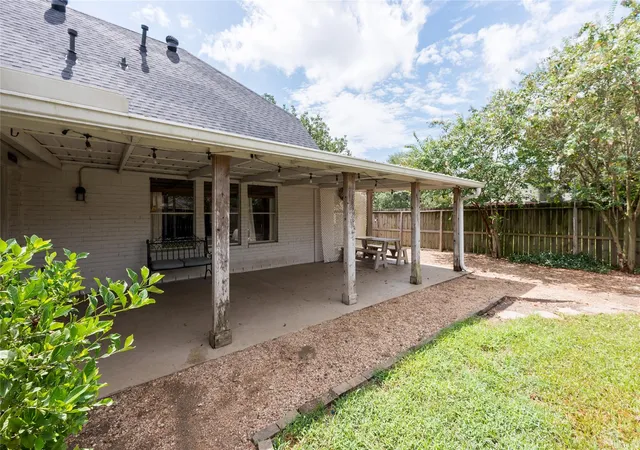 Photo 3 of Single family home for sale at 5501 Pecos St, Dickinson, TX 77539 | MLS# 98935611 | Listing updated on 2026-09-16