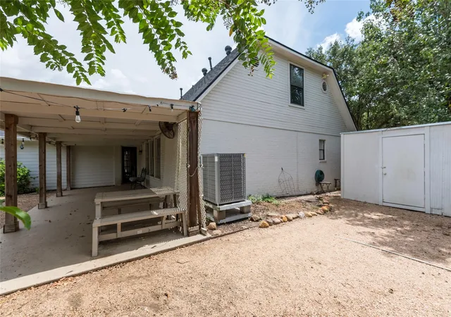 Photo 4 of Single family home for sale at 5501 Pecos St, Dickinson, TX 77539 | MLS# 98935611 | Listing updated on 2026-09-16