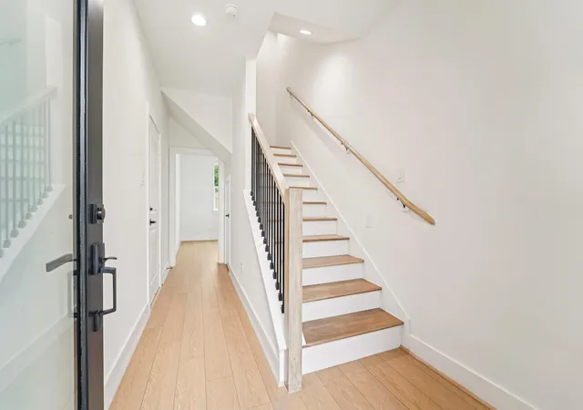 Photo 2 of Single family home for sale at 4504 Terry St, Houston, TX 77009 | MLS# 66575009 | Listing updated on 2026-10-07
