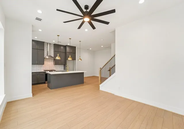 Photo 3 of Single family home for sale at 4504 Terry St, Houston, TX 77009 | MLS# 66575009 | Listing updated on 2026-10-07