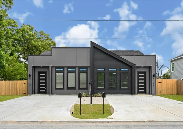 Photo 1 of Multi family home for sale at 8715 Edgar St, Houston, TX 77051 | MLS# 33215646 | Listing updated on 2026-09-06