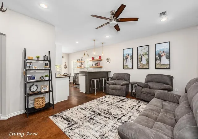 Photo 3 of Single family home for sale at 1405 Fm 706, Lufkin, TX 75904 | MLS# 51316154 | Listing updated on 2026-09-19