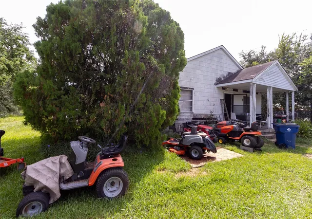 Photo 1 of Single family home for sale at 2421 12th Avenue N, Texas City, TX 77590 | MLS# 11972025 | Listing updated on 2026-10-09