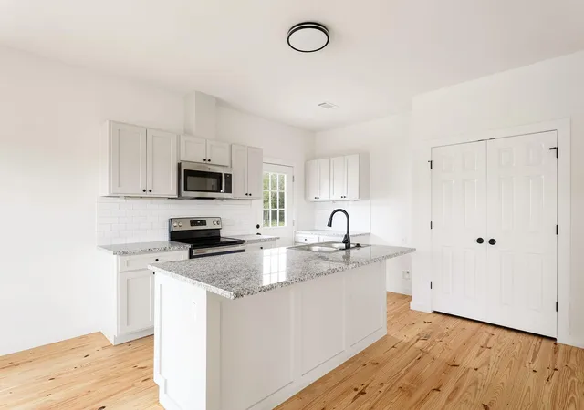 Photo 3 of Single family home for sale at 226/228 N Dixie St, Brenham, TX 77833 | MLS# 13014906 | Listing updated on 2026-09-03