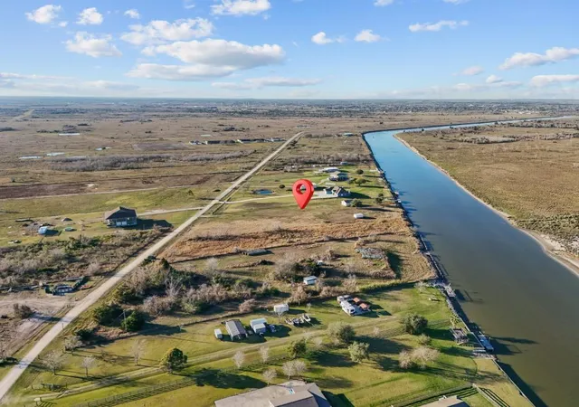 Photo 4 of Land for sale at 9850 S Redfish Dr, Hitchcock, TX 77563 | MLS# 10568706 | Listing updated on 2026-09-01