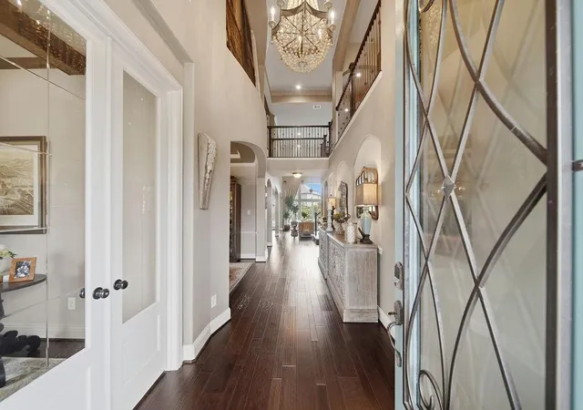 Photo 2 of Single family home for sale at 2513 Royal Fld Ln, Friendswood, TX 77546 | MLS# 28388898 | Listing updated on 2026-09-06