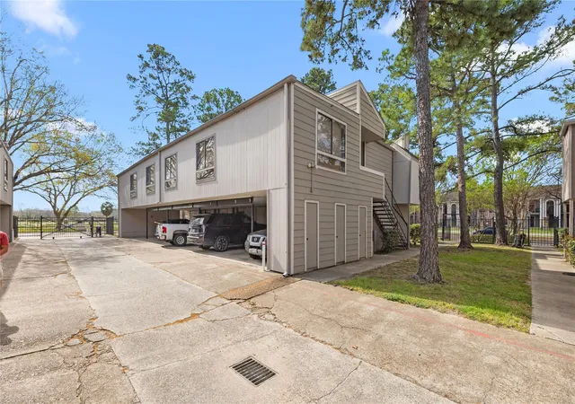 Photo 15 of Condo for sale at 17202 Imperial Valley Dr #5, Houston, TX 77060 | MLS# 95953683 | Listing updated on 2026-09-22