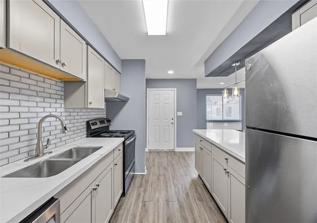 Condo for sale at 17202 Imperial Valley Dr #5, Houston, TX 77060 | MLS# 95953683