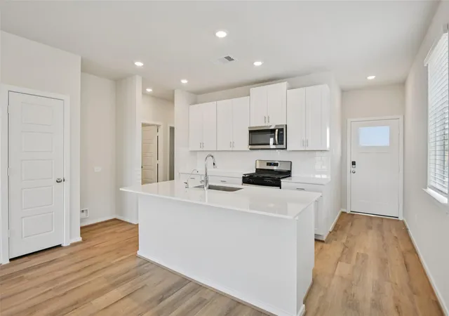 Photo 2 of Single family home for sale at 2326 Pioneer Landing Ln, Crosby, TX 77532 | MLS# 35603397 | Listing updated on 2026-09-09