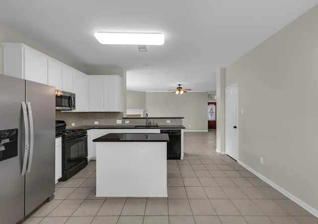 Photo 2 of Sale Pending at 1922 Vale Hvn Dr, Spring, TX 77373 | MLS# 10226287 | Listing updated on 2026-10-16
