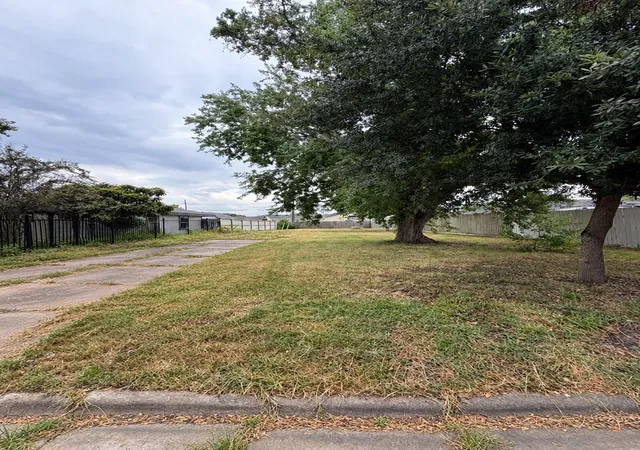 Photo 1 of Land for sale at 7351 Remegan Rd, Houston, TX 77033 | MLS# 6987956 | Listing updated on 2026-09-10
