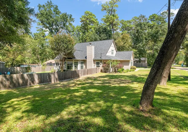 Photo 3 of Single family home for sale at 14444 Hill Dr, Willis, TX 77318 | MLS# 93438863 | Listing updated on 2026-09-12
