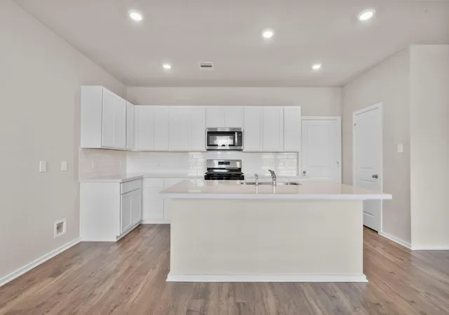 Photo 3 of Single family home for sale at 3542 Cardinal Pointe Dr, Angleton, TX 77515 | MLS# 4916617 | Listing updated on 2026-09-04