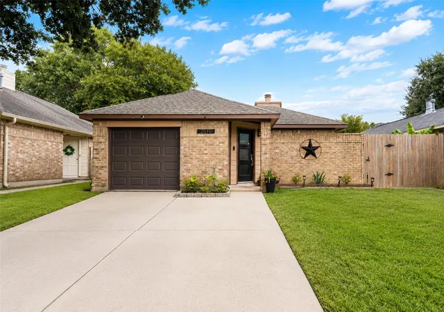 Photo 1 of Single family home for sale at 2519 Spring Dusk Ln, Spring, TX 77373 | MLS# 39292793 | Listing updated on 2026-09-04
