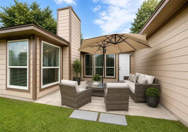 Photo 3 of Single family home for sale at 2519 Spring Dusk Ln, Spring, TX 77373 | MLS# 39292793 | Listing updated on 2026-09-04