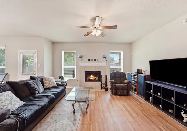 Photo 4 of Single family home for sale at 619 Yoke Dr, Crosby, TX 77532 | MLS# 60673565 | Listing updated on 2026-10-03
