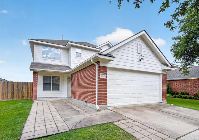 Photo 1 of Single family home for sale at 12710 Paso Del Flores Dr, Houston, TX 77045 | MLS# 54336338 | Listing updated on 2026-09-21