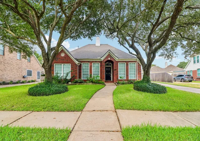 Photo 1 of Sale Pending at 1906 Dawn Hollow Ln, Katy, TX 77494 | MLS# 30542484 | Listing updated on 2026-09-23