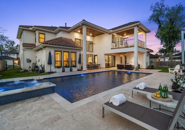 Photo 2 of Mansion for sale at 9218 Fox Bnd Ln, Missouri City, TX 77459 | MLS# 61459580 | Listing updated on 2026-09-18