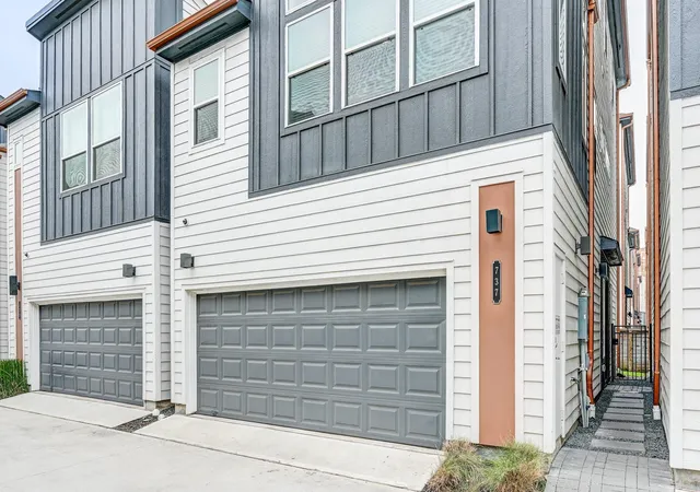 Photo 2 of Single family home for sale at 737 N Emile St, Houston, TX 77020 | MLS# 91700719 | Listing updated on 2026-09-17