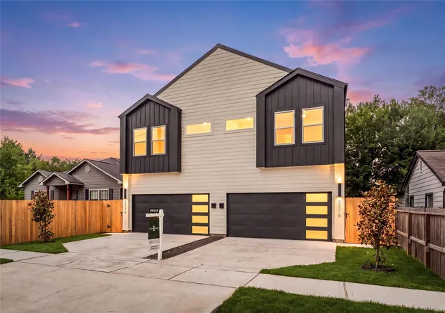 Photo 1 of Multi family home for sale at 4521 Newberry St, Houston, TX 77051 | MLS# 56358467 | Listing updated on 2026-09-08