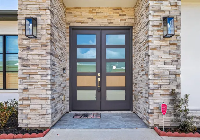 Photo 2 of Single family home for sale at 10403 Anchorage Psge, Richmond, TX 77407 | MLS# 31810855 | Listing updated on 2026-09-18