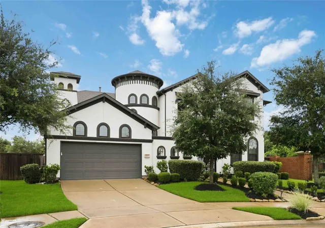 Photo 2 of Single family home for sale at 10623 Sawmill Park Dr, Missouri City, TX 77459 | MLS# 39155230 | Listing updated on 2026-09-19