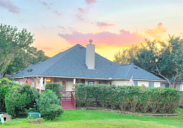 Photo 50 of Sale Pending at 220 April Waters Dr W, Montgomery, TX 77356 | MLS# 95568114 | Listing updated on 2026-10-03